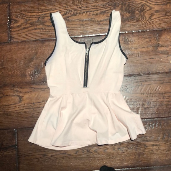 Guess Peblum Tank Top - Picture 2 of 2